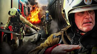 Les Pompiers COURENT Dans un Tunnel en Feu (+ Homme INCARCÉRÉ TRAMWAY)