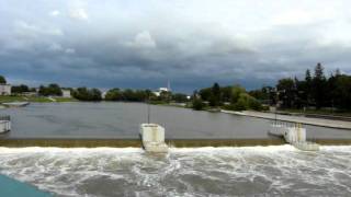 Chmury nad rzeką Odrą w Opolu (Clouds above Odra river in Opole)