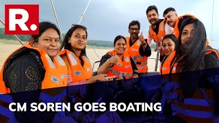 Former Jharkhand CM Raghubar Das Lashes Out As Hemant Soren \u0026 MLAs Go Boating At Their Resort