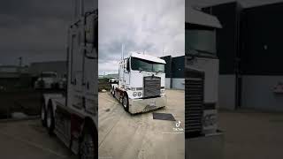 KENWORTH  K104  CABOVER