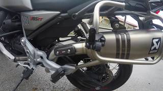 V85TT = AKRAPOVIC