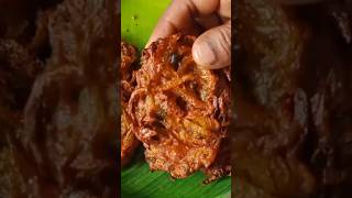 Kerala Style Crispy Onion Vada 🧅#onionvada #Onionbajji #snackrecipes #ytshorts #ytviral #reels #food