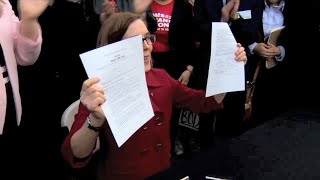 Oregon Governor Signs New Gun Control Law