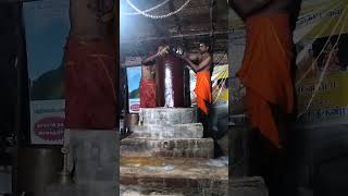 பௌர்ணமி பூஜையில் அர்த்தநாரீஸ்வரர் அபிஷேகம்