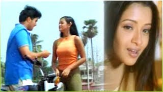 Uday Kiran And Tanu Roy Bike Accident Scene | Manasantha Nuvve Movie | TFC Lovers Adda
