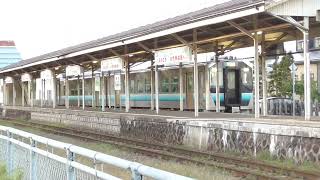 2023.10.03　JR板柳駅　五能線 弘前行き発車【GV-E400系・2835D】　2023.10.03