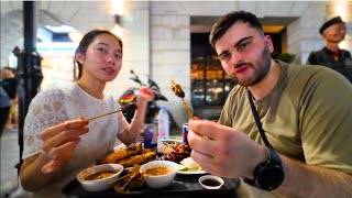 Singapore's Most Iconic Street Food! 🇸🇬