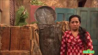 Sesame Street - Leela's Cell Phone Addiction sonu b