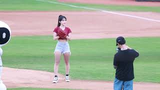 20230622 樂天辣年糕趴 李多慧開球 ( Rakuten Girls 李多慧 이다혜 le_dahye ) #樂天女孩 #楽天ガールズ #李多慧 #이다혜 #辣年糕趴@lee_dahye