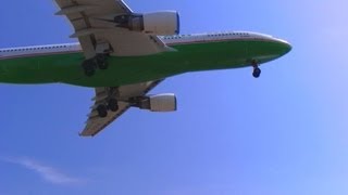 【仙台空港 飛行機直下の大迫力スポット】エバー航空 エアバスA330-200の着陸 Eva Air Airbus A330-203 Landing to Sendai Airport