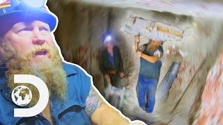 The Bushmen Inches From Death As Roof Collapses! | Outback Opal Hunters