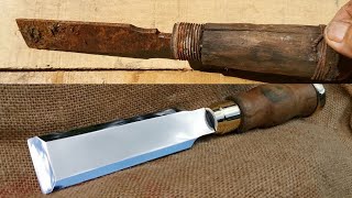 Restoration - Rusty and old vintage chisel.