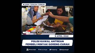 Polisi Kawal Antrean Pembeli Minyak Goreng Curah di Temanggung