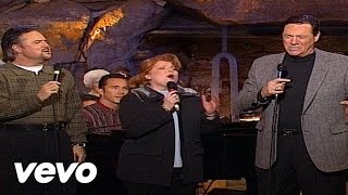 Bill \u0026 Gloria Gaither - Is Not This the Land of Beulah/Sweet Beulah Land [Live]