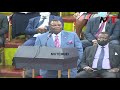 'TUSITISHWE NA MTU!' ANGRY ATWOLI LECTURES RUTO ON HIS FACE AS UHURU WATCHES!!!