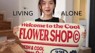 LIVING ALONE VLOG 우당탕탕 자취 시작 😎  / 생활용품, 집들이 선물 언박싱, 이케아, 커튼 달기