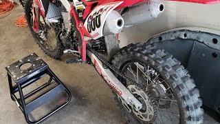 Vivo Home hydraulic lift table. Dirt bikes and Motorcycles.