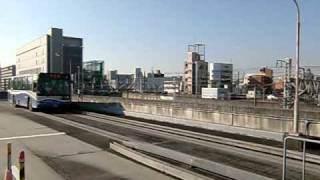 ガイドウェイバス大曽根駅入線風景