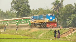 Lalmoni Express leading by EMD GT38ACL Locomotive | Lalmonirhat-Dhaka |  752 Down