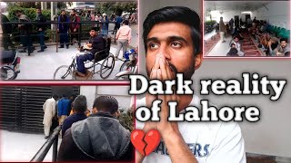 Dark reality of poor people in Lahore Pakistan 🇵🇰 💔😓