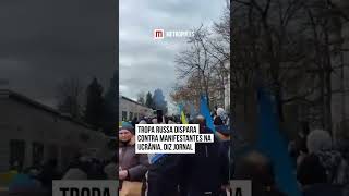 Tropa russa dispara contra manifestantes na Ucrânia, diz jornal