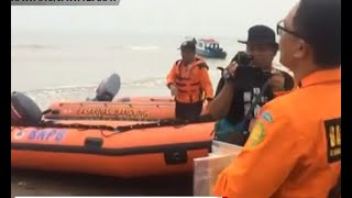 Sisir Pantai, Petugas Temukan Barang Milik Penumpang