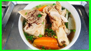 That fine taste of pork bone soup noodle / At Tapang Market [គុយទាវឆ្អឹងជ្រូកផ្សារតាប៉ាង]