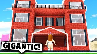 The Crazy Tour Guide Threw Me Into The Volcano Roblox Bloxburg Roblox Roleplay - my baby and i moved into our new mansion on bloxburg roblox