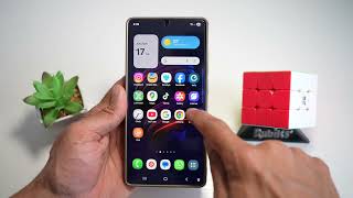 How to Add a Large Clock Widget on Your S25 Ultra Homescreen 2025