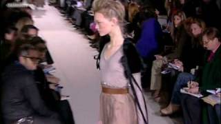 MODELS GEMMA WARD - FIRST FACE NEW YORK FASHION WEEK FEM PE 2005 | FashionTV - FTV.com