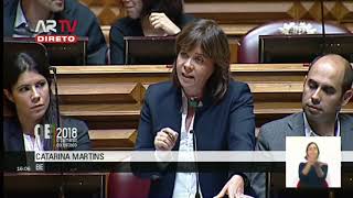 Catarina Martins: "O défice não pode ser reduzido fragilizando as funções essenciais do Estado"