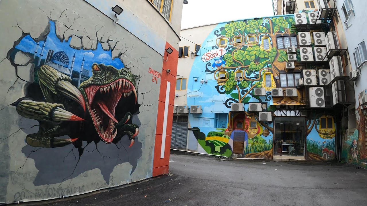 Walking At Laman Seni 7 Street Art Shah Alam Selangor Malaysia