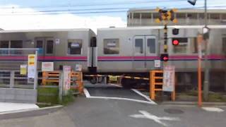 京王線の中河原駅の近くの踏切で撮った。①中河原駅ー分倍河原駅