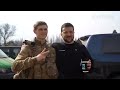 ukranian soldier took trophies from russian paratroopers 2023