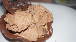 جبتلكم آيس كريم قوة بلكورني ديالو متشبعوهش واش نقلكم ice cream