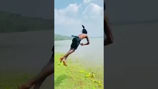 ආ පැටියෝ.. 😂 කොහොමද පිනුම් ටික 😍❤️‍🔥#shorts #flips #backflips #parkour #practice #traditional