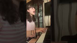 Almeno Tu Nell'universo - Alessia Chianese - piano e voce