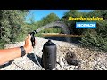 Douche solaire Decathlon Quechua à pression pour le camping et la Vanlife