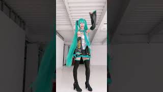 【コスプレ】フリ間違えてNG。笑#shorts  #初音ミクコスプレ #コスプレイヤー