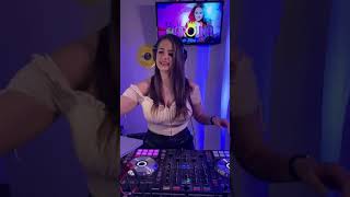 DJ Carolina - Cumbia MIX - para Bailar, Cantar y gozar