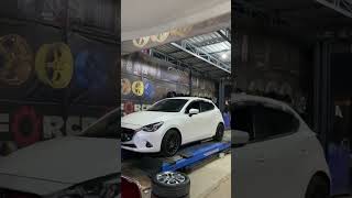 Modifikasi Mazda 2 Skyactiv Ganti Velg Hsr Revo Ring 17