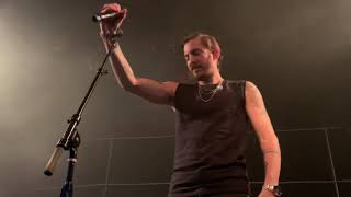 Dennis Lloyd - Analyzing [LIVE]