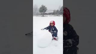 My first snow experience was really fun... #snowday #snowfun #snow #snowball #kid