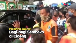 Presiden Jokowi Bagi-bagi Sembako di Cideng