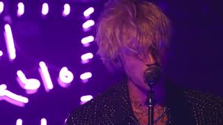 Machine Gun Kelly - Hollywood Whore [Unfficial  Live Video]