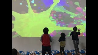 【東京あそびマーレ】プロジェクト・マッピングに夢中♪ 知的遊具♪ 6歳のトレーシー♪ ★Playing with cyber wheel at TOKYO ASOBIMARE★