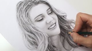 Drawing a Portrait with Graphite Pencils | Emmy Kalia