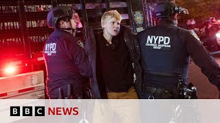 University protests: New York police arrest around 300 in campus raids | BBC New