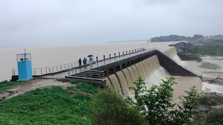 #pocharam dam overflowing due to continuous rains in Telangana|rainy season|