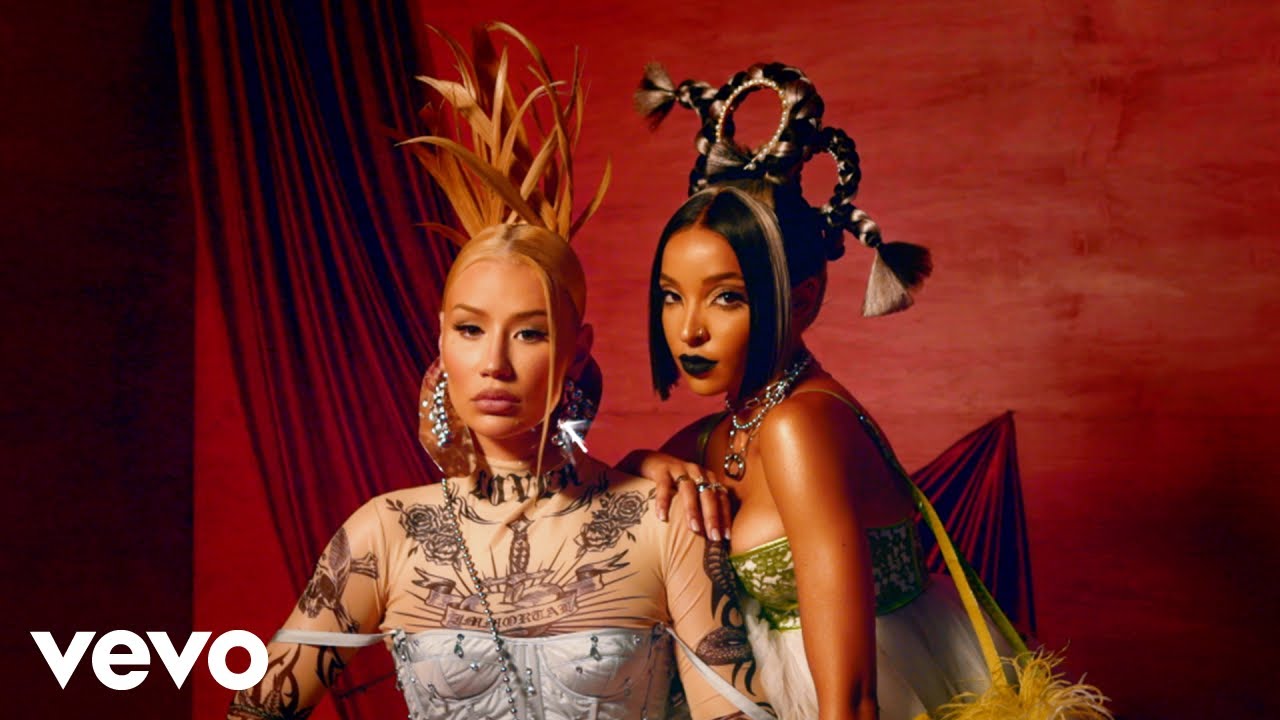 Iggy Azalea & Tinashe - Dance Like Nobody's Watching Iggy Azalea & Tinashe - Dance Like Nobody's Watching